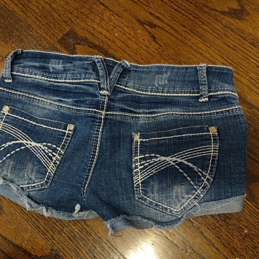 Jean shorts - Picture 3 of 4